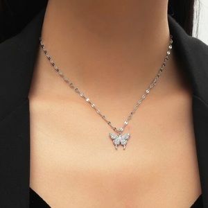 Gorgeous Zircon Butterfly pendant silver necklace